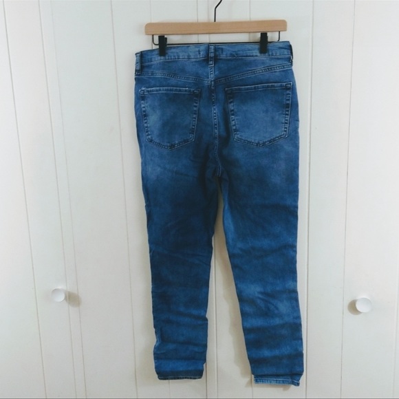 Free People busted knee NWT blue jeans size 32 - Picture 4 of 7